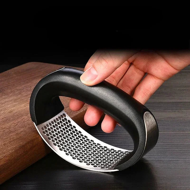 Presse-Ail en Acier Inoxydable Multifonction – Outil de Cuisine Ergonomique pour Écrasement Facile de l'Ail et Autres Ingrédients 1