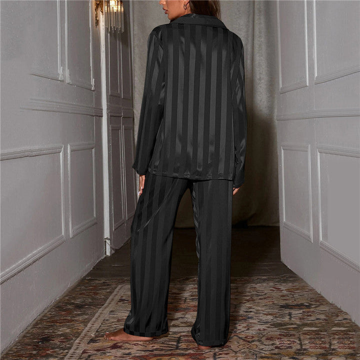 Pyjama Femme Élégant Rayé en Tissu Doux – Ensemble Pyjama Chaud Femme Confortable pour un Sommeil Idéal 2