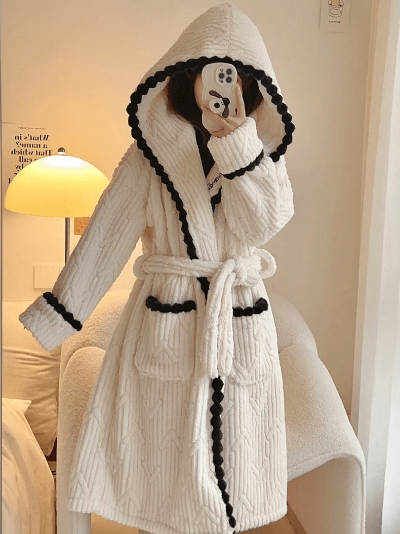 Robe Longue Femme en Velours Corail Épais avec Capuche – Confort Optimal et Élégance pour Automne Hiver 1