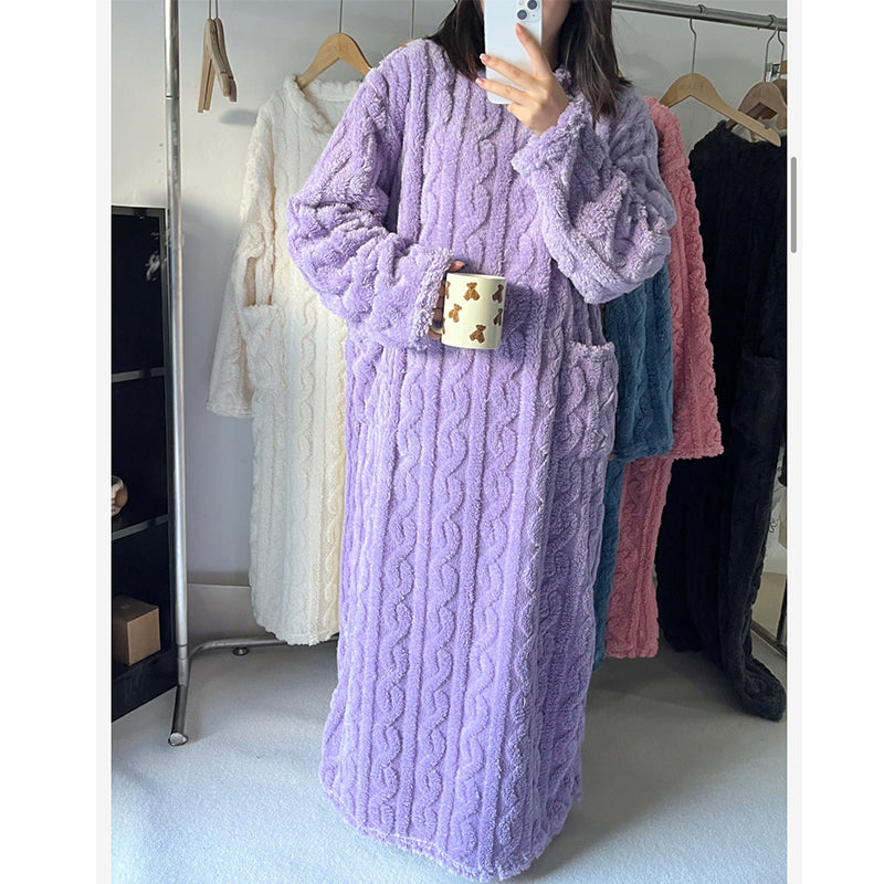 Robe de Nuit Femme en Flanelle Élégante – Douceur et Chaleur pour Nuits d'Hiver, Tailles M à XL 1