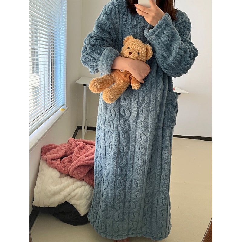 Robe de Nuit Femme en Flanelle Élégante – Douceur et Chaleur pour Nuits d'Hiver, Tailles M à XL 2