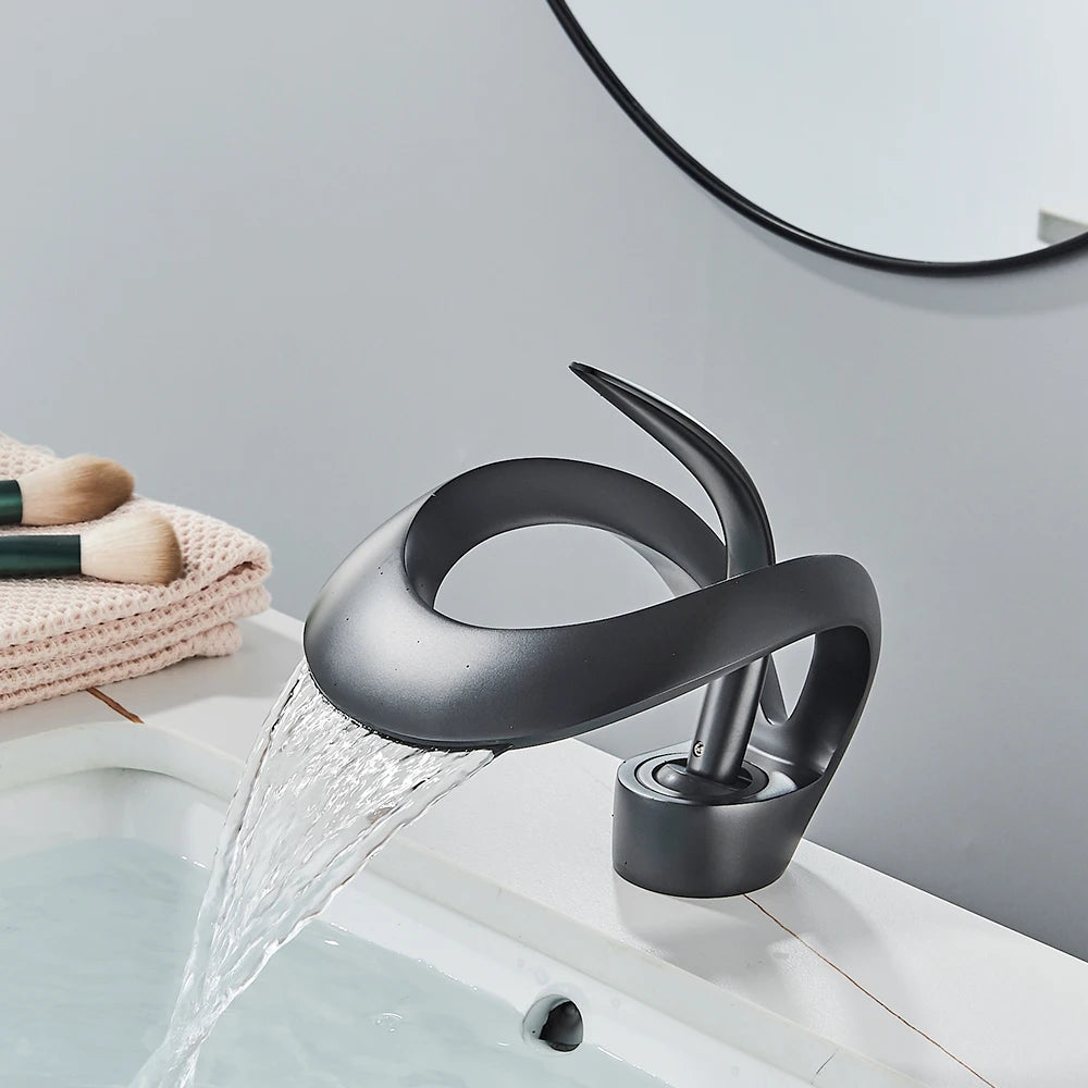 Robinet Salle de Bain Noir Monté sur Pont en Laiton – Mitigeur Lavabo Design Moderne et Économie d'Eau 0