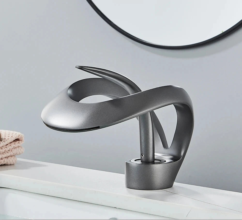 Robinet Salle de Bain Noir Monté sur Pont en Laiton – Mitigeur Lavabo Design Moderne et Économie d'Eau 5