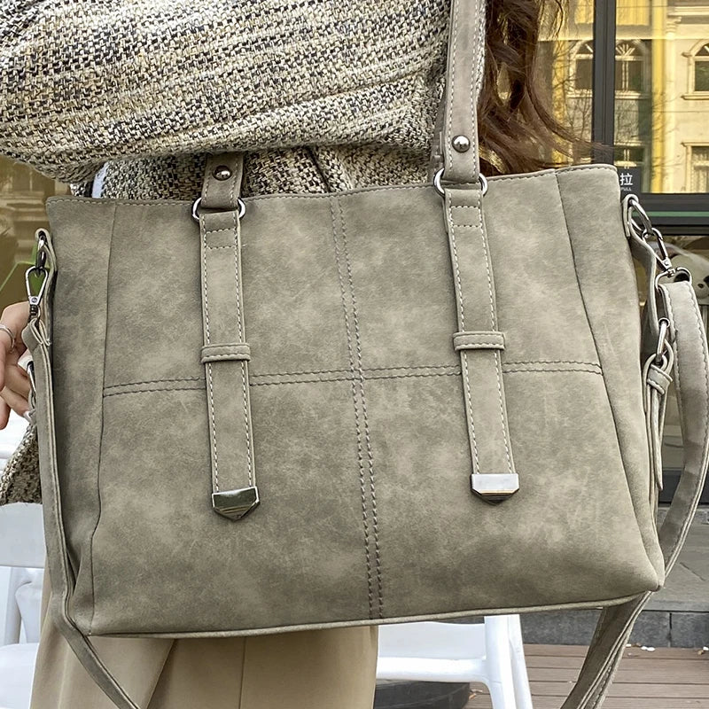 Sac À Épaule Gris Rétro En Daim - Élégance Et Praticité Pour Femme 0