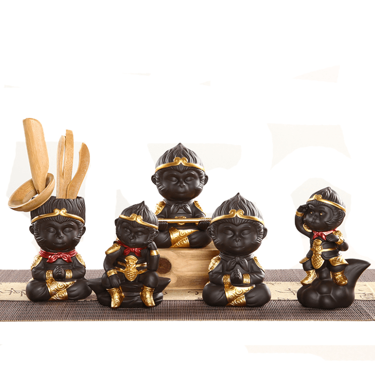 Sculpture Zen de Moine Roi en Argile Violette – Décoration Apaisante pour Séance de Thé et Intérieur Élégant 7