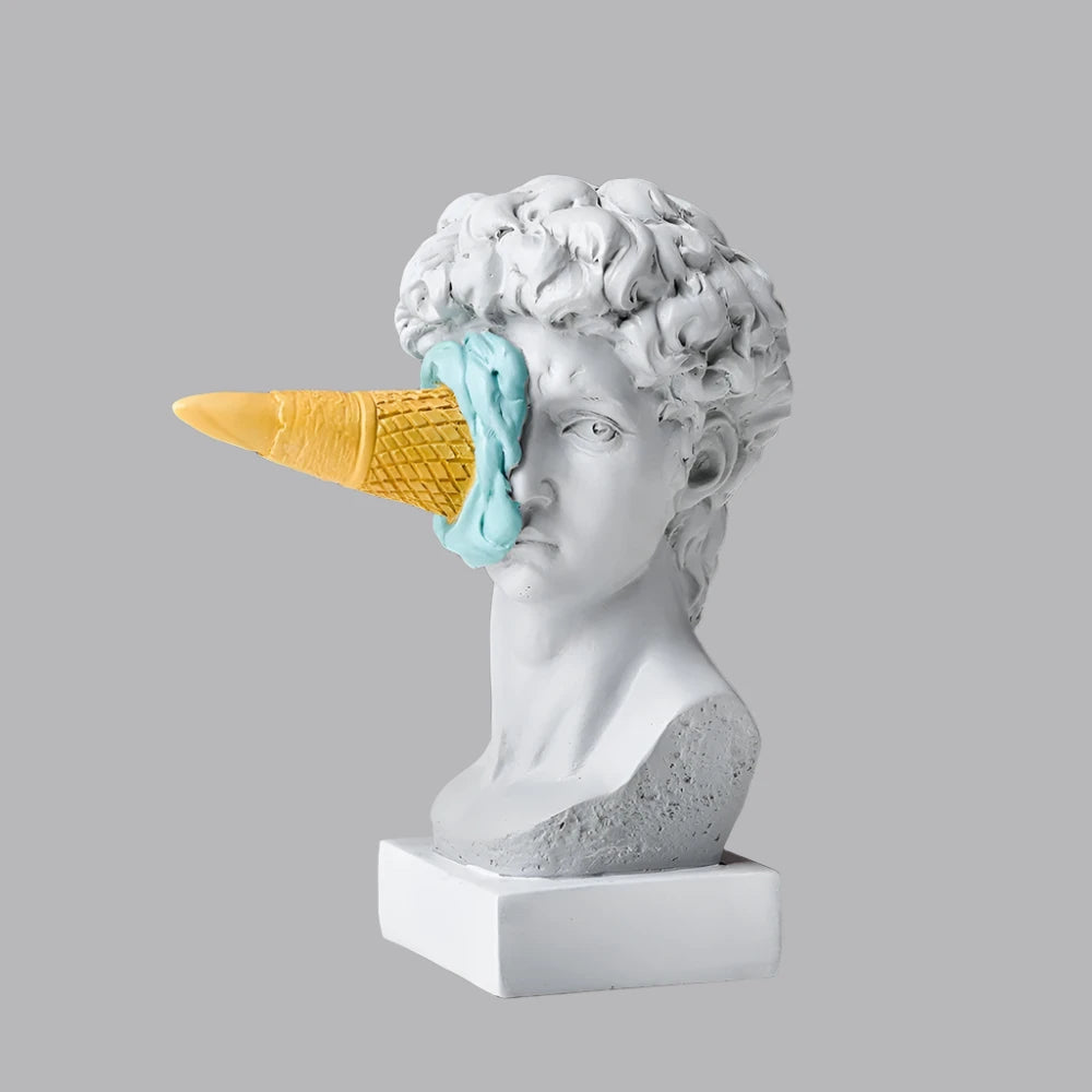 Statuette Décorative en Résine David – Sculpture Moderne pour Décoration Intérieure, 13,5 cm x 16 cm 0