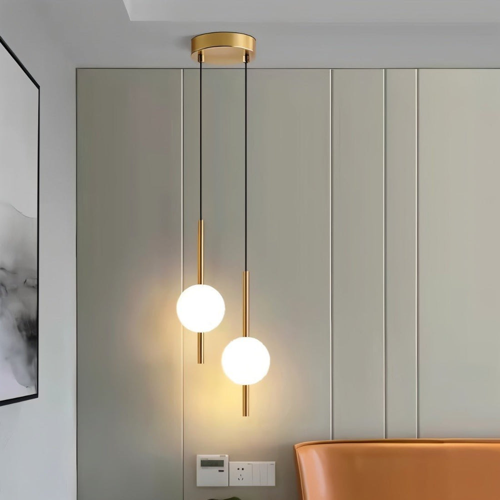Suspension Scandinave en Verre et Métal – Éclairage Énergétiquement Efficace pour Intérieur Moderne 1