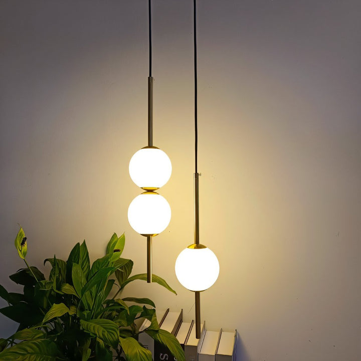 Suspension Scandinave en Verre et Métal – Éclairage Énergétiquement Efficace pour Intérieur Moderne 4
