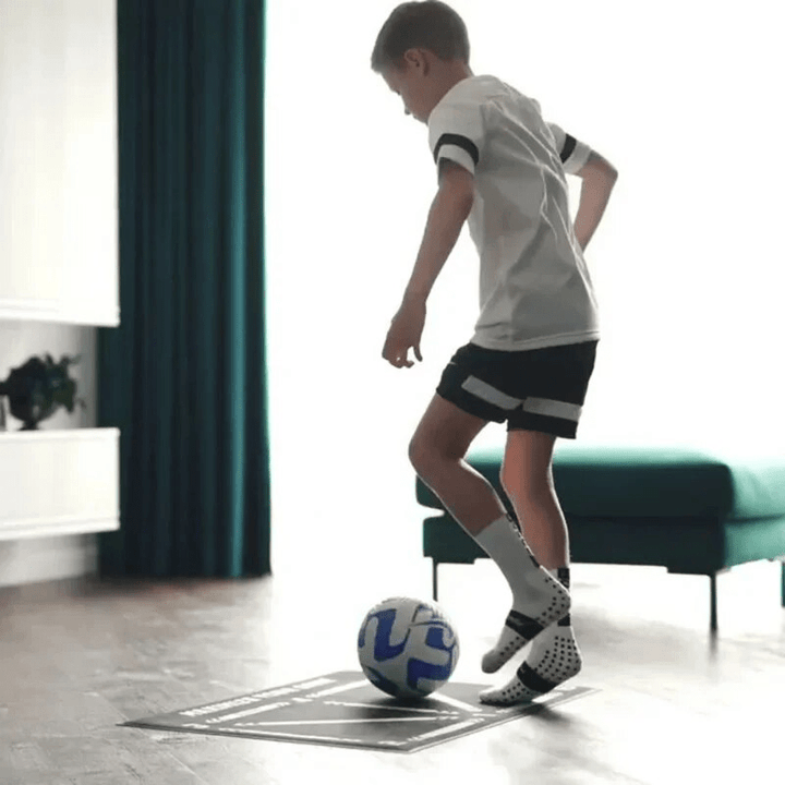 Tapis de Football d'Entraînement Antidérapant 90 cm x 90 cm pour Contrôle de Ballon et Techniques de Jeu 2