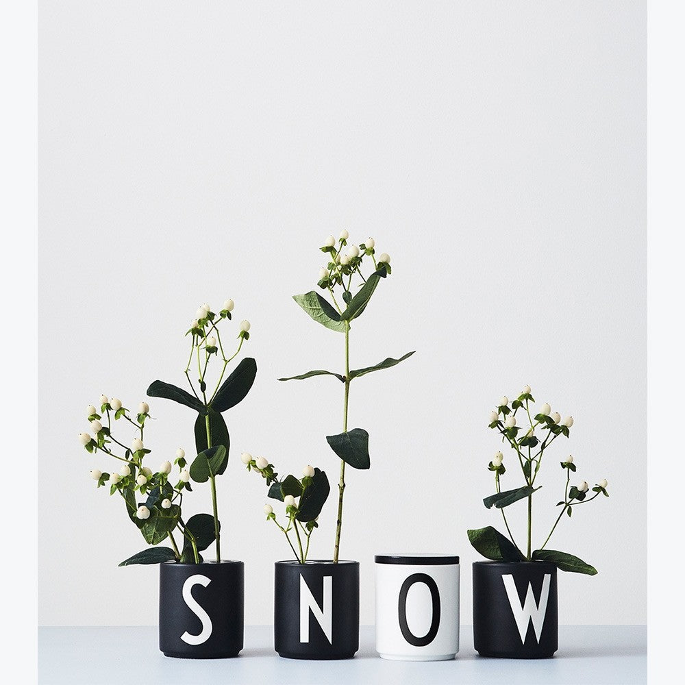 Tasse en Porcelaine Personnalisée Élégante – Tasse à Café Design Bauhaus de Haute Qualité 1