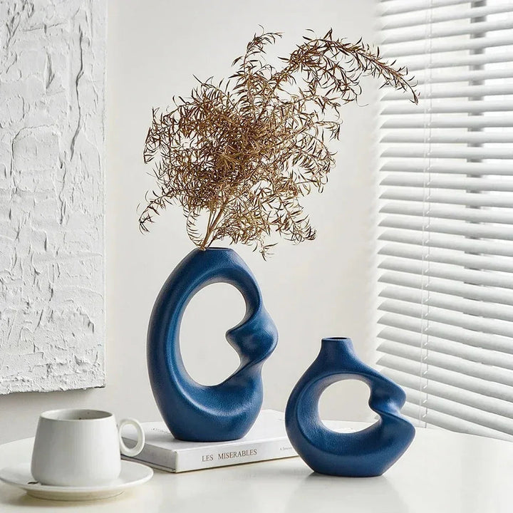 Vase Décoratif en Céramique Sculptural – Design Organique Élégant pour Décoration Intérieure Moderne 3