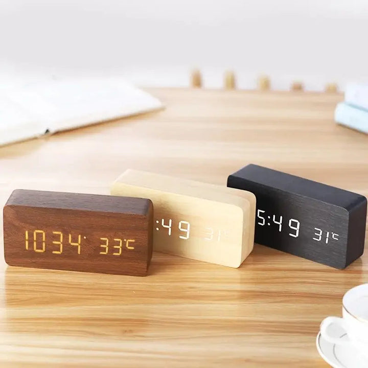 WoodLume | Réveil en bois avec affichage numérique à LED 2