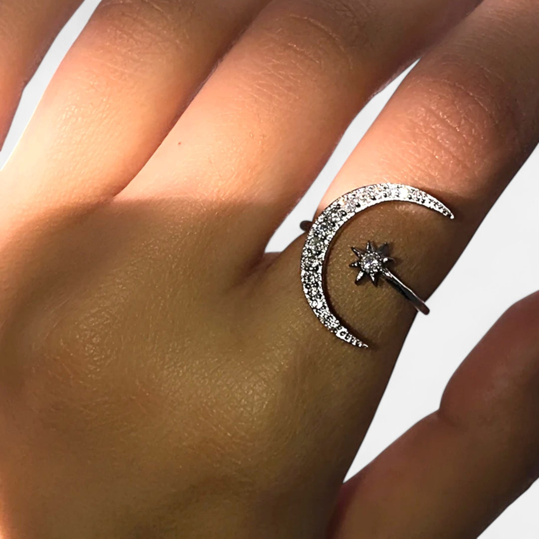 Celzoir | Bague Classy Femme Croissant de Lune en Alliage de Zinc – Design Minimaliste et Élégant