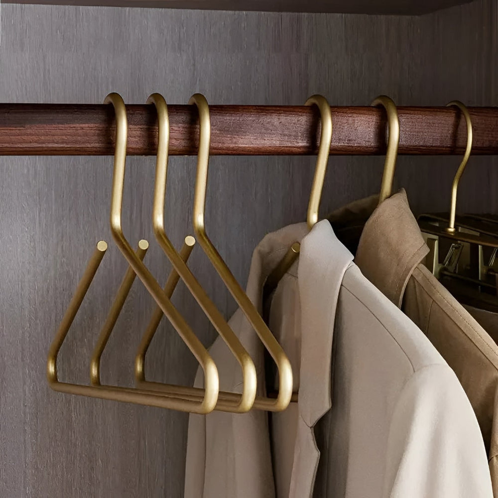Clothing Hangers Space-Saving Matte Finish Durable Design - Image 2