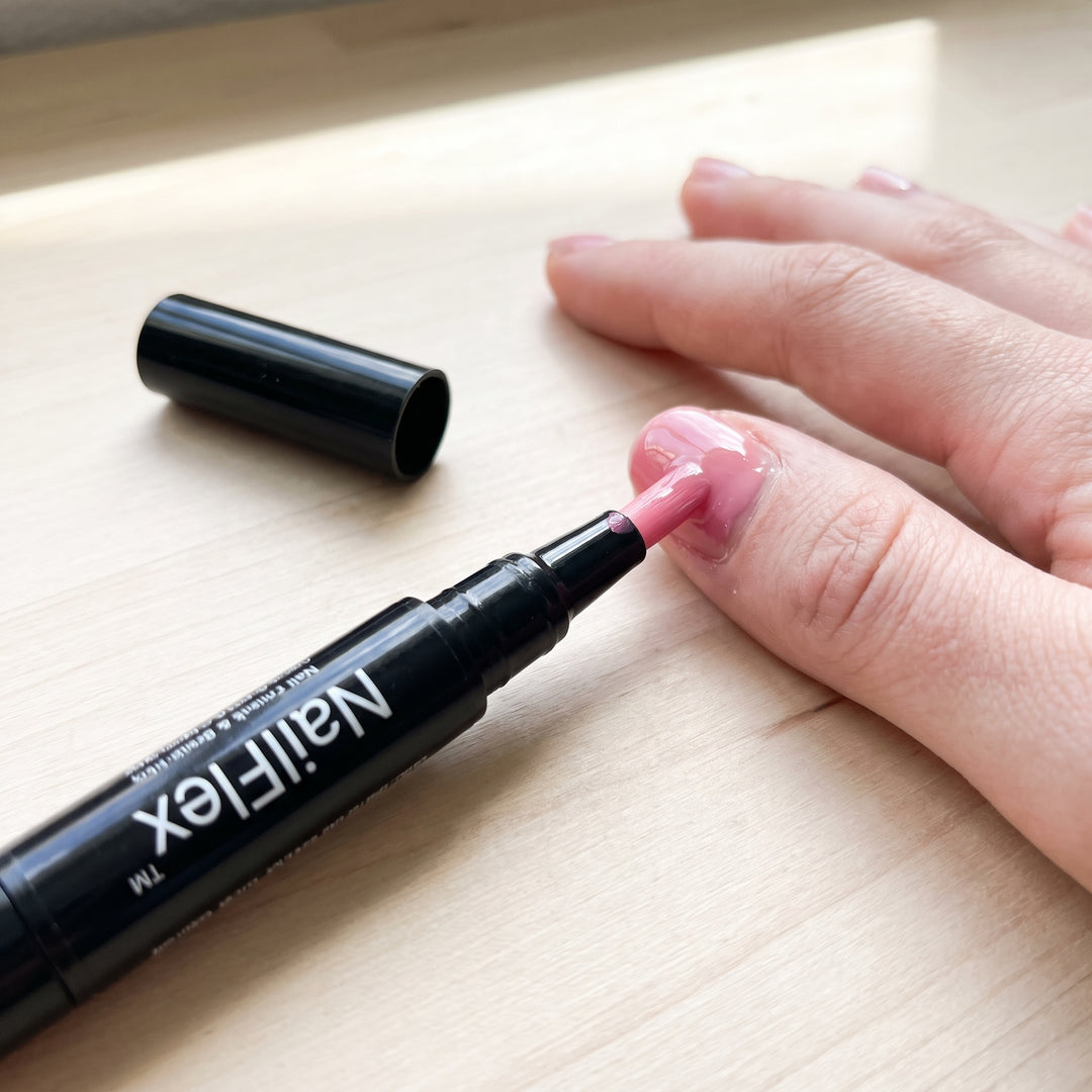 Nail Gel Pen for Precision Painting with Quick Dry Brush Tip Manicure Art - Image 1