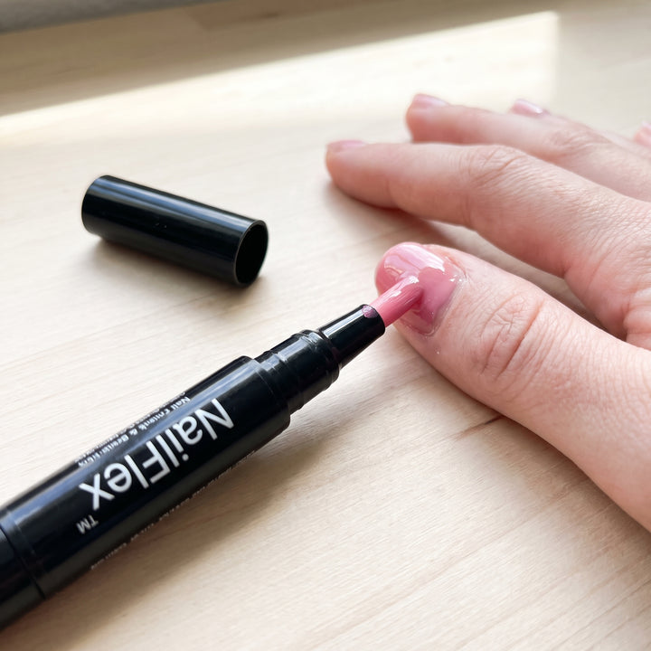 Nail Gel Pen for Precision Painting with Quick Dry Brush Tip Manicure Art - Image 1