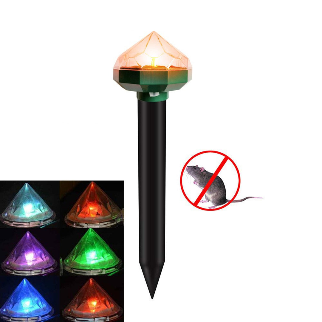 Solar Animal Repeller Ultrasonic Pest Control Stake Outdoor Rodent Deterrent For Lawn Garden - Image 10