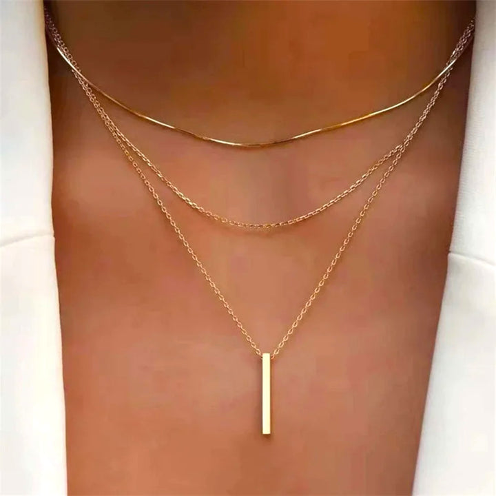 Celzoir | Collier Classy Femme à Pendentif Barre Superposée en Métal Doré – Style Vintage et Chaînes Multiples